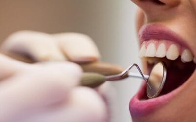 Planos Dentais: Como Escolher o Melhor para Sua Empresa no Litoral Sul