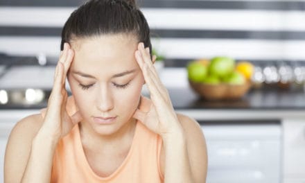 5 dicas para evitar a enxaqueca menstrual