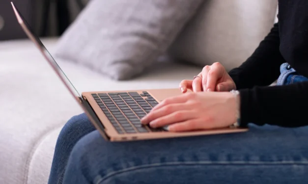 Atendimento digital no Plano Select: app e serviços online