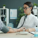 Cuidados com a saúde do idoso: guia completo para o bem-estar e longevidade