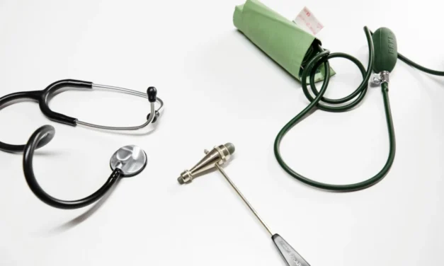 Telemedicina do Hospital Ana Costa: o que os planos cobrem